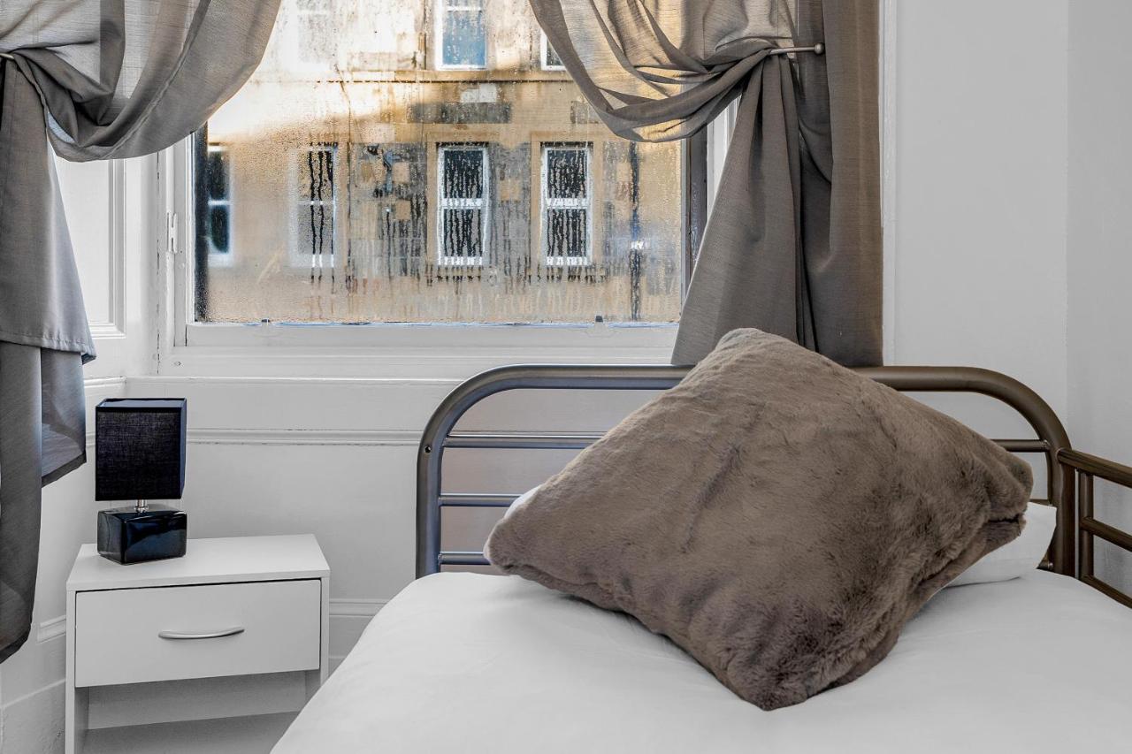 Edinburgh City Centre Jasmine Apartment -Sleeps 7 Екстериор снимка